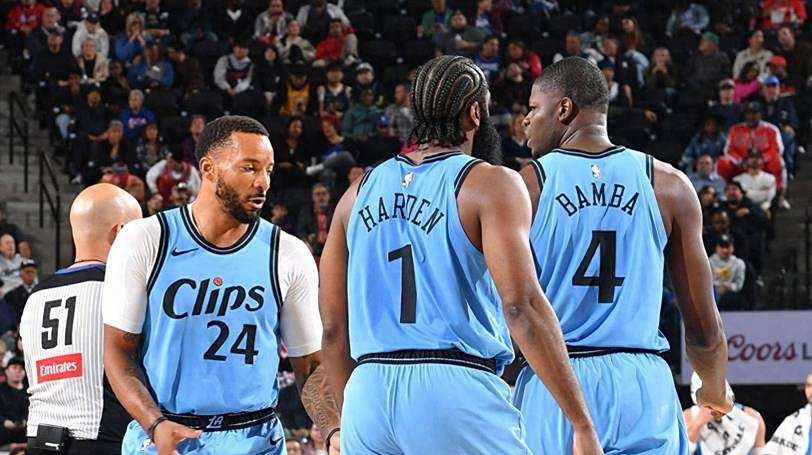 博涅克：莱万是过去二三十年里世界上最好的九号球员（博涅克：莱万是近二三十年来足坛最出色的中锋）