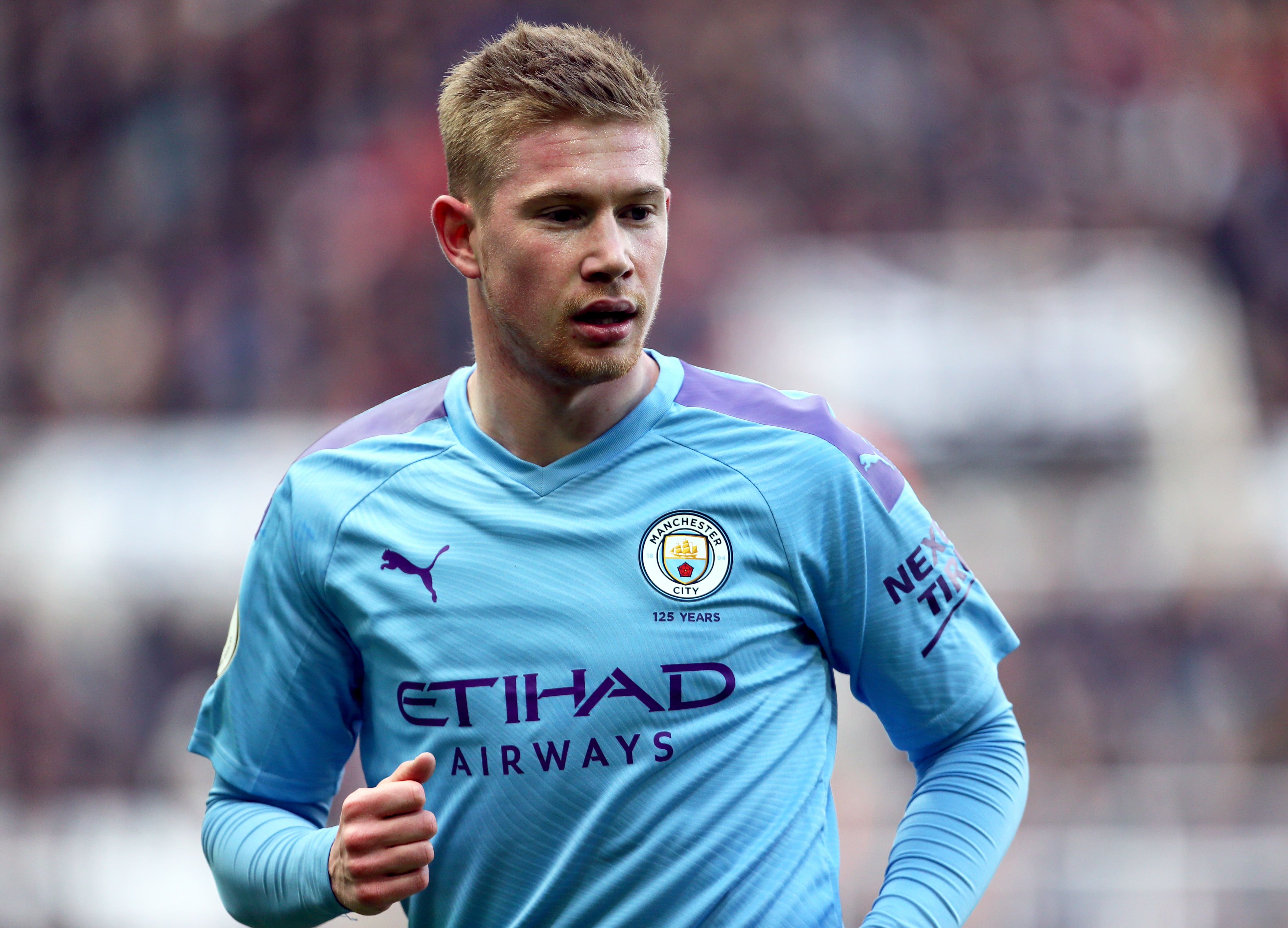 世体：为保证巴萨锋线始终保持状态，费兰与莱万将交替首发（世体：巴萨为保持锋线活力，费兰与莱万将轮换先发）