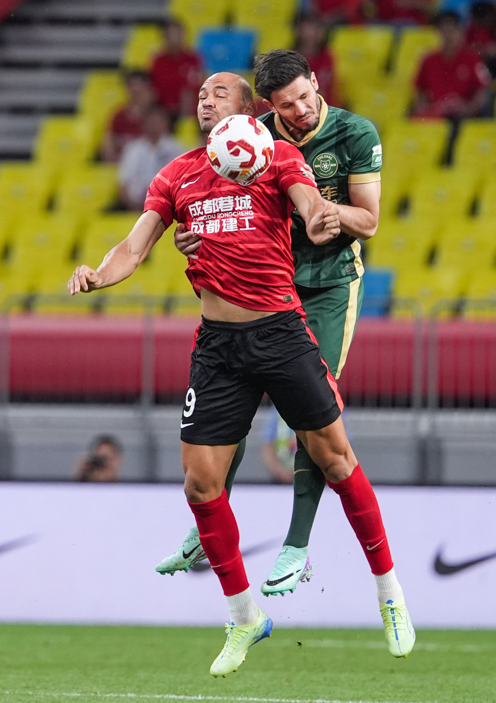 托蒂回忆向对手吐口水事件：我至今仍对那次行为感到羞愧（托蒂回顾向对手吐口水一幕：至今仍深感羞愧）