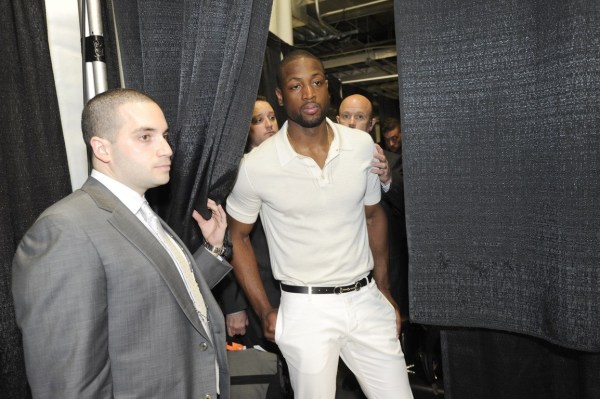 皇马球员身价虚高？居莱尔9000万欧引争议 德转解释贝林身价过高（皇马身价被高估？居莱尔9000万欧惹争议，德转回应贝林厄姆估值偏高）