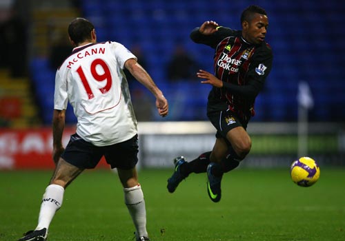 意媒：国米中卫缺乏回追速度，齐沃想用比塞克弥补这一点（意媒：国米中卫回追速度不足，齐沃考虑用比塞克补强）