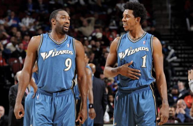 15投4中陷入挣扎！弗拉格暴露体能短板 糟糕的三分投射成最大掣肘（15投仅4中手感低迷！弗拉格体能隐忧暴露 三分失准成最大瓶颈）