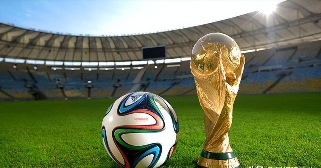 记者：阿贾克斯正接触前狼堡主帅西莫尼斯，视为海廷加继任者（记者：阿贾克斯洽谈前狼堡主帅西莫尼斯，拟任海廷加接班人）