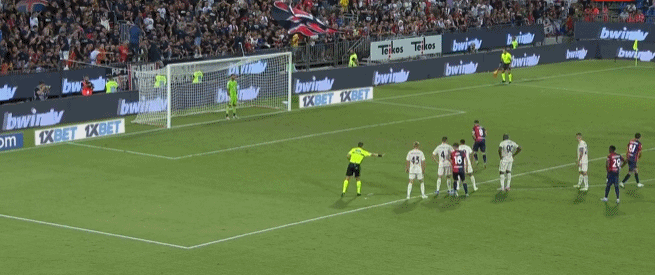 我是个初中生，我的生活是被足球，学习和说唱填满的...（初中生日常：足球、学业与说唱填满我的生活）