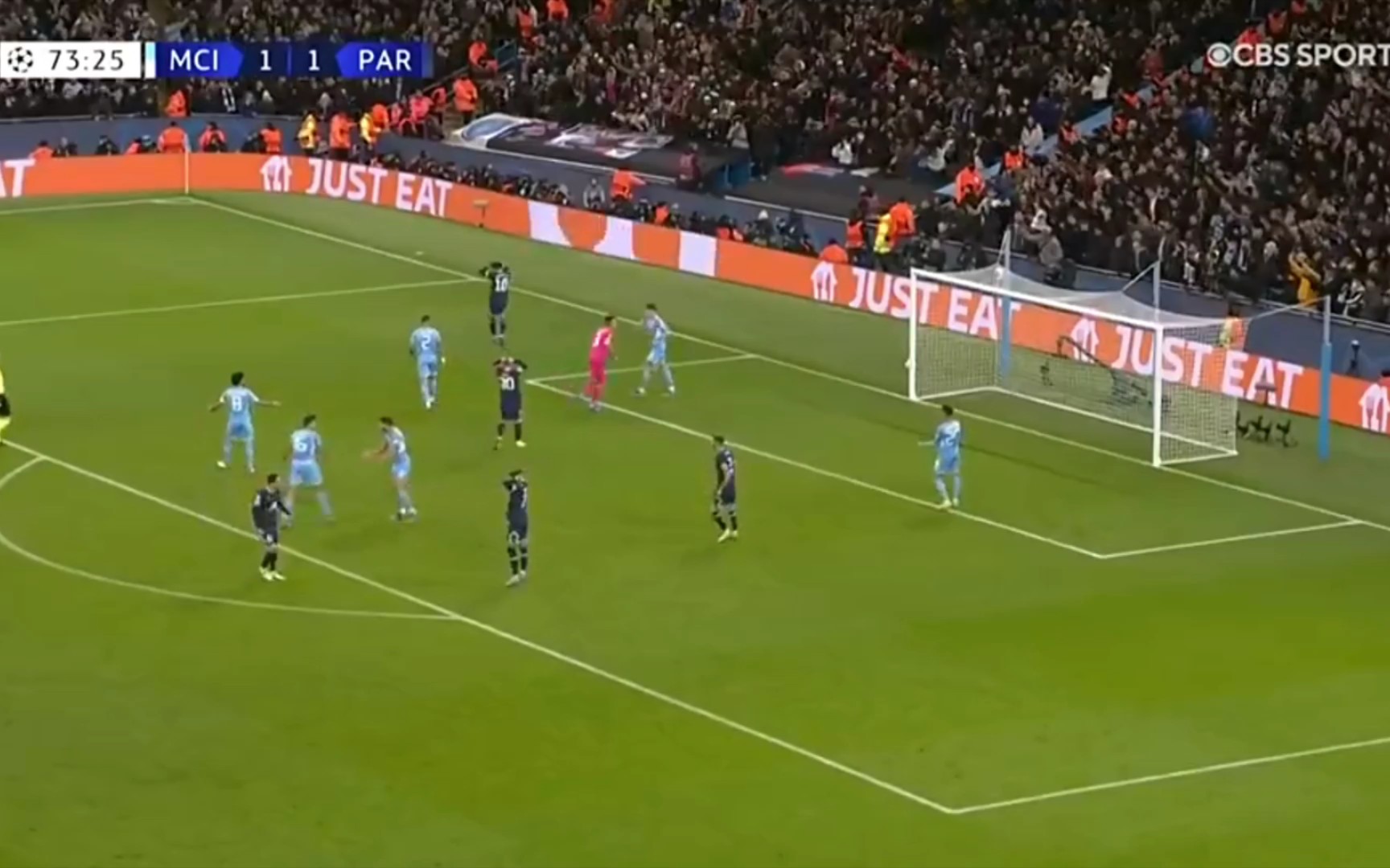 贝纳蒂亚：除了德布劳内，夏窗我们还联系过韦斯利-福法纳（贝纳蒂亚：夏窗除德布劳内外，我们也联系过韦斯利-福法纳）