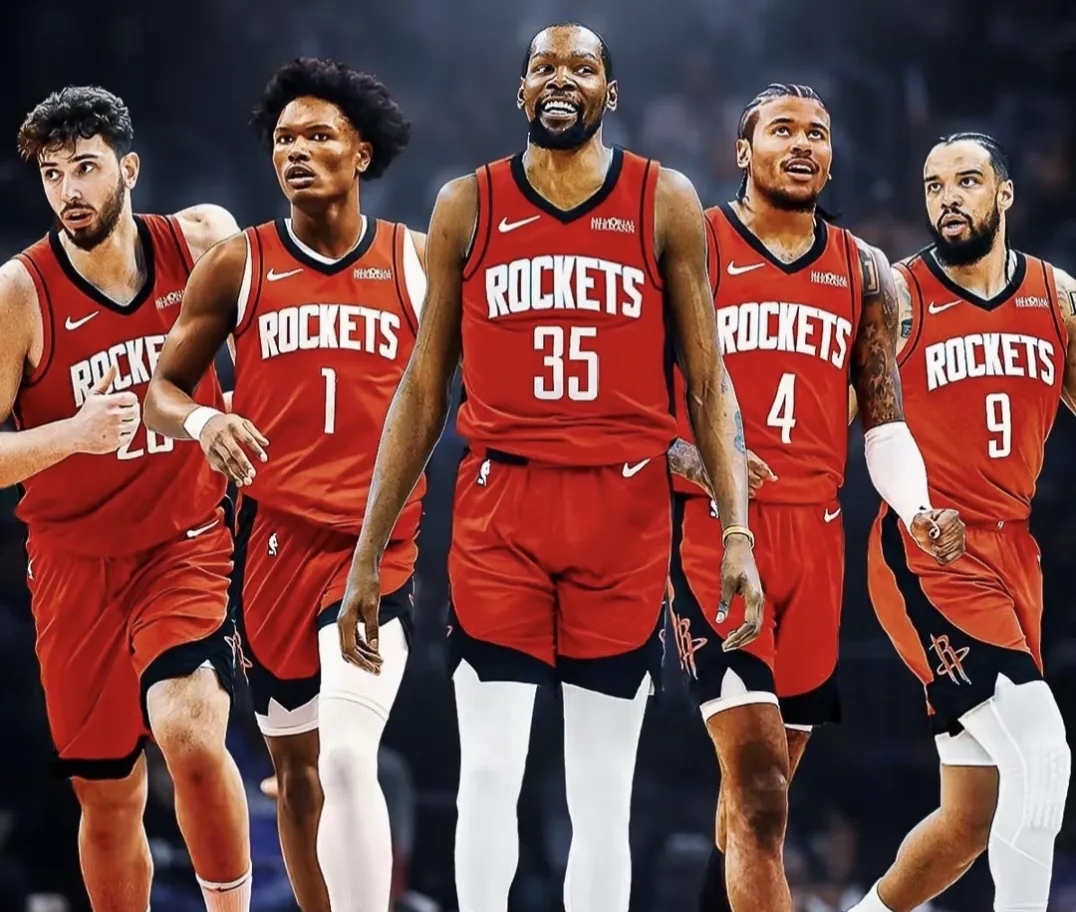 辽宁男篮在CBA杯赛中爆冷输给江苏男篮，外援选择引发争议，球迷对阵容实力和磨合表示不满。（CBA杯冷门：辽宁不敌江苏，外援选择惹争议，球迷质疑阵容实力与磨合）